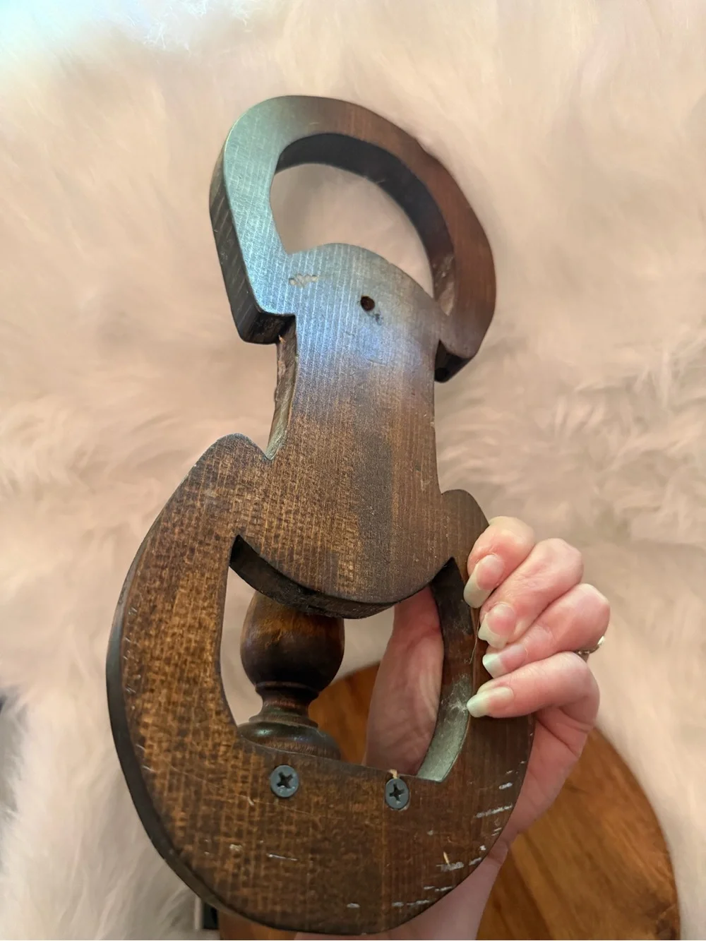 N/A pierced scroll